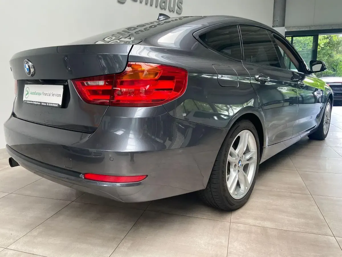 Gebraucht BMW 320 Comfort Edition 184 PS (135 kW) 2015 Grau Limousine