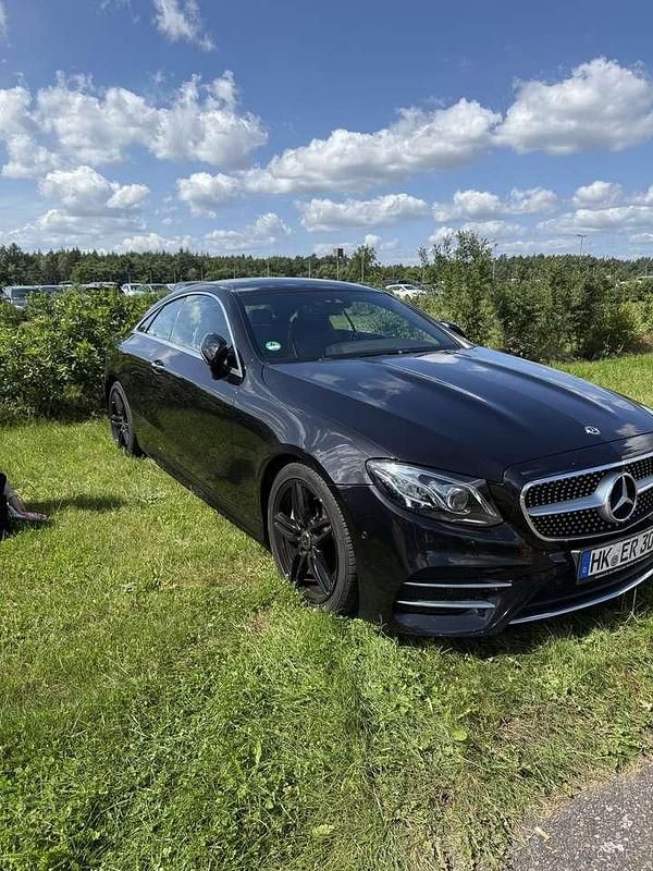 Gebraucht 2018 Mercedes E300 AMG line Coupé | 36.000 € (Etwas zu teuer) - Bild 1/4