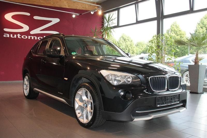 Gebraucht BMW X1 Performance 184 PS (135 kW) 2012 Black sapphire metallic SUV