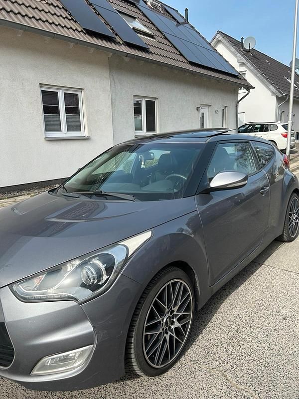 Gebraucht Hyundai Veloster 140 PS (102 kW) 2012 Grau Kleinwagen