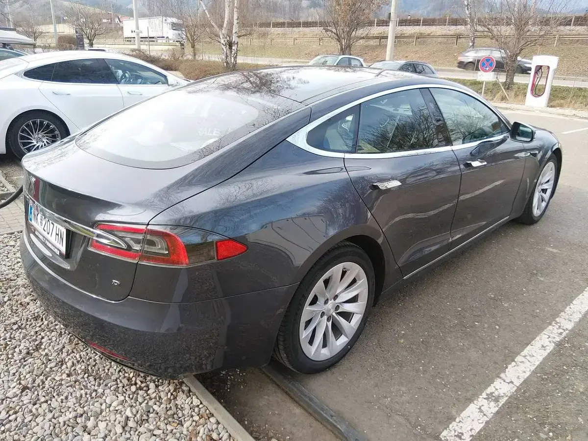 Used Tesla Model S 231 kW (315 HP) 2017 Blue Hatchback