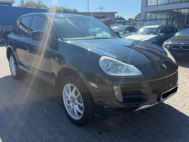 Gebraucht Porsche Cayenne 239 PS (175 kW) 2009 Tiefschwarz (metallic) SUV