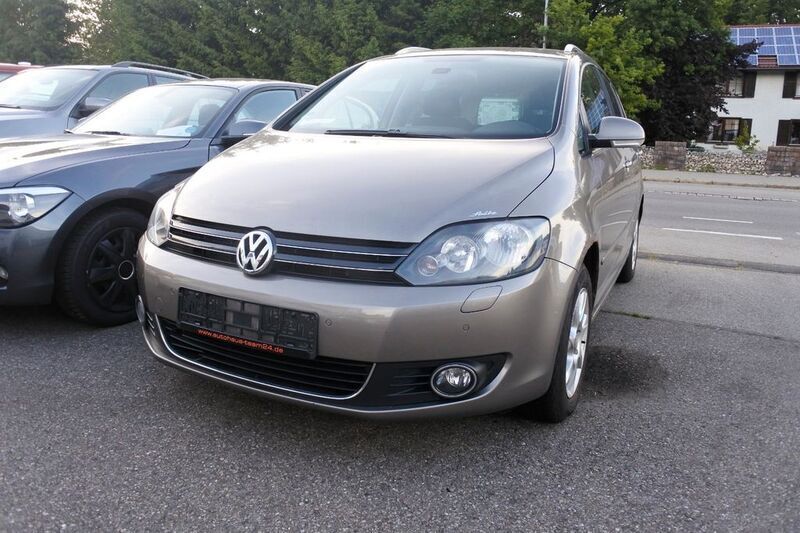 Braun Gebraucht 2010 VW Golf Plus Cross Highline Van / Kleinbus | 2.599 € (Guter Preis) - Bild 1/4