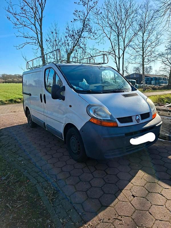 Gebraucht Renault Trafic 81 PS (59 kW) 2006 Weiß Van / Kleinbus