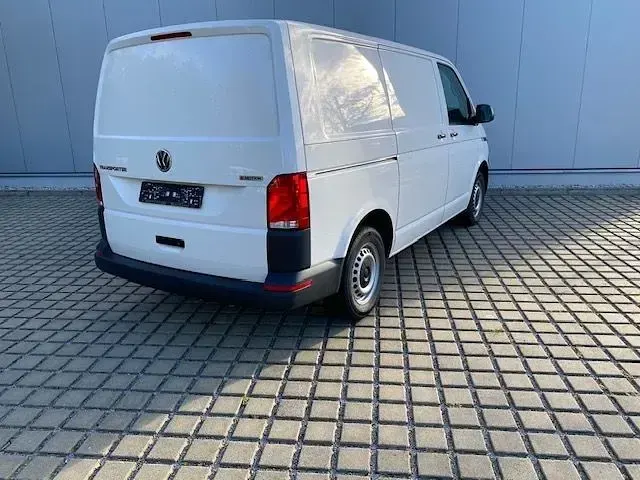 Second-hand VW Transporter Comfortline 150 CP (110 kW) 2020 Alb Van