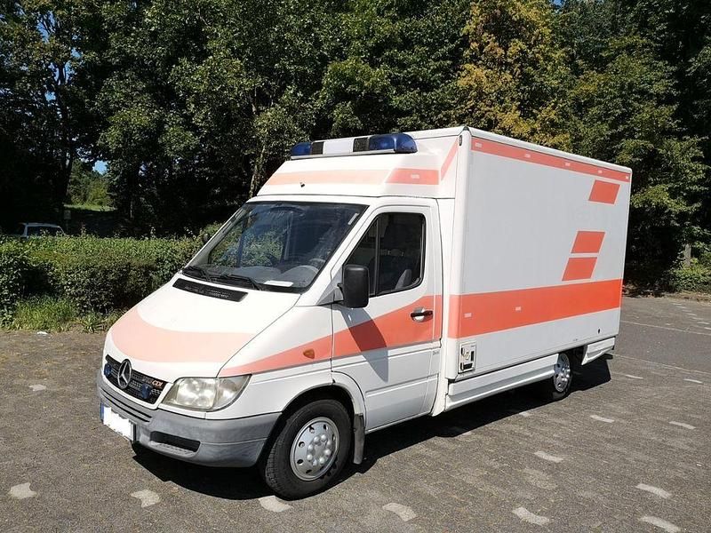 Weiß Gebraucht 2003 Mercedes Sprinter Van | 9.990 € - Bild 1/4