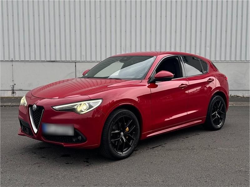 Gebraucht Alfa Romeo Stelvio 179 PS (131 kW) 2016 SUV