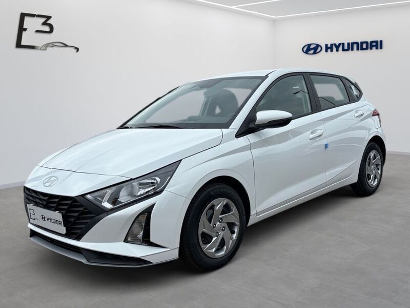 Weiß Gebraucht 2024 Hyundai i20 Select Limousine | 16.990 € (Etwas zu teuer) - Bild 1/4