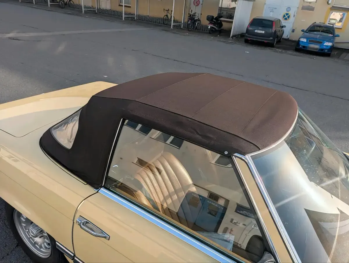 Gebraucht Mercedes 450 224 PS (164 kW) 1977 Beige Cabrio