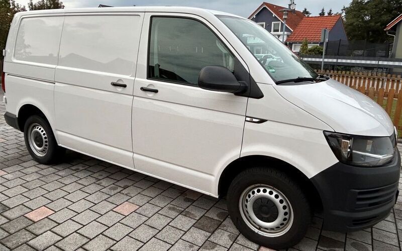 Weiß Gebraucht 2018 VW T6 Van | 14.900 € (Guter Preis) - Bild 1/4