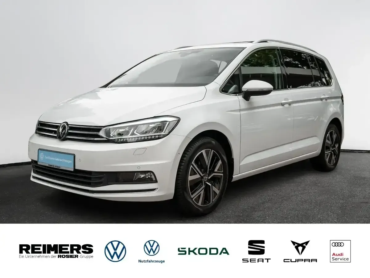 Gebraucht VW Touran Highline 150 PS (110 kW) 2023 Van / Kleinbus