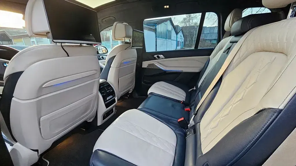 Gebraucht BMW X7 Sport Line 265 PS (194 kW) 2019 Grau SUV