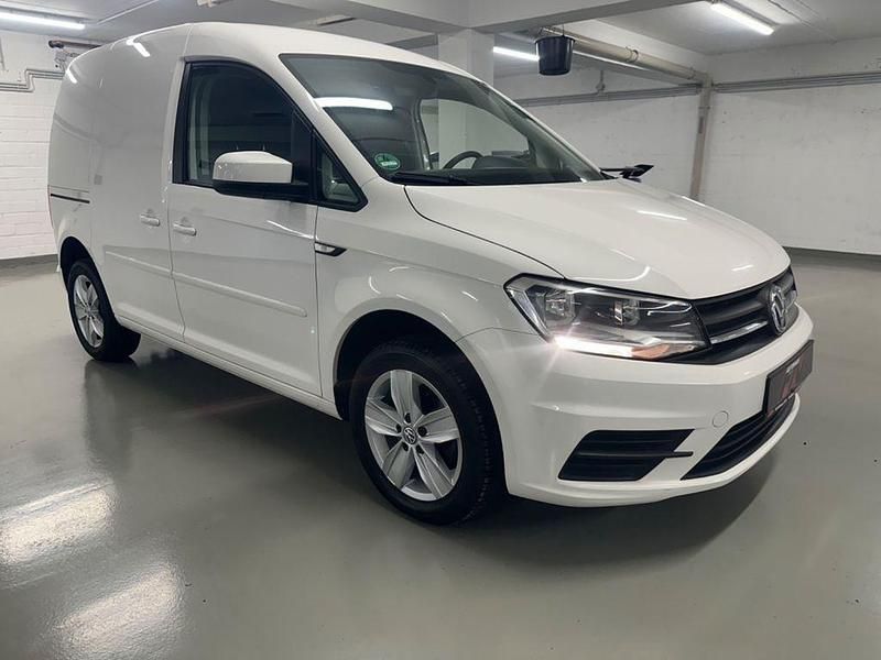 Gebraucht VW Caddy Trendline 125 PS (91 kW) 2019 Weiß Van / Kleinbus