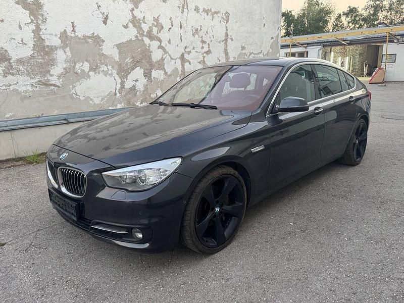 Grau Gebraucht 2014 BMW 535 Gran Turismo Comfort Edition Limousine | 11.900 € - Bild 1/4