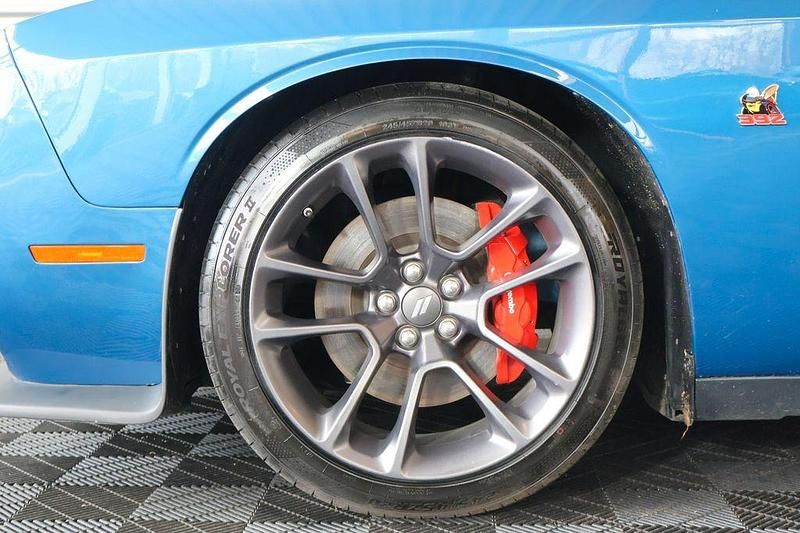 Gebraucht Dodge Challenger 491 PS (361 kW) 2022 Frostbite blue Coupé