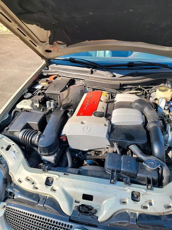 Gebraucht Mercedes SLK200 163 PS (119 kW) 2002 Andere farben Cabrio