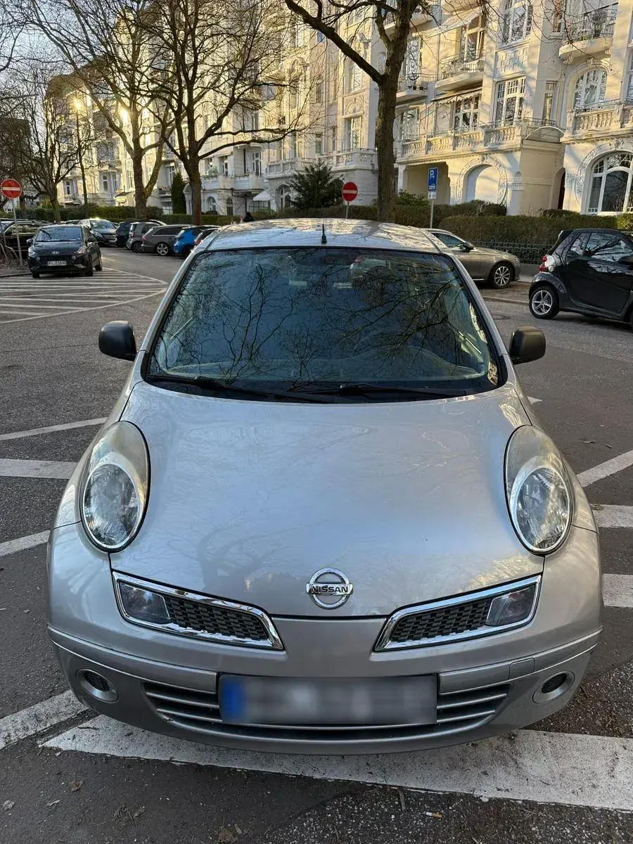 Gebraucht Nissan Micra I-Way 65 PS (47 kW) 2010 Silber Kleinwagen