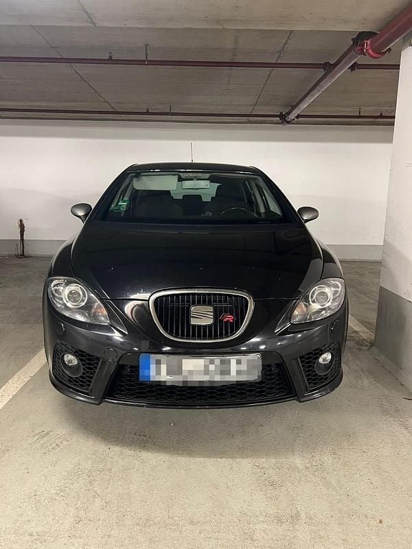 Schwarz Gebraucht 2008 Seat Leon FR Limousine | 3.200 € (Fairer Preis) - Bild 1/4