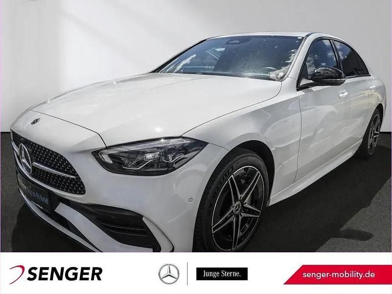 Weiß Gebraucht 2024 Mercedes C300e AMG | 47.880 € (Guter Preis) - Bild 1/1