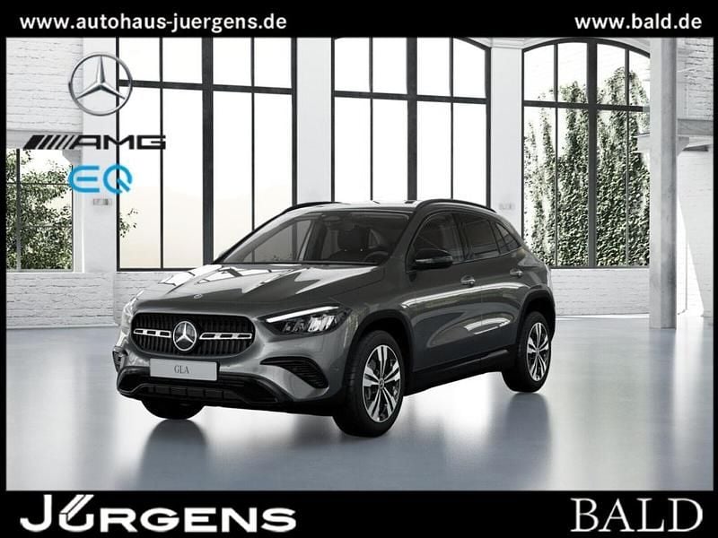 Grau metalliclack mountaingrau Gebraucht 2024 Mercedes GLA250 Progressive SUV | 42.650 € (Fairer Preis) - Bild 1/4