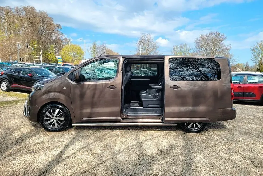 Gebraucht Toyota Proace Verso Executive 177 PS (130 kW) 2018 Braun Kombi