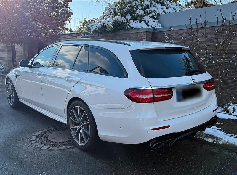 Gebraucht Mercedes E63 AMG AMG 571 PS (419 kW) 2018 Weiß Kombi