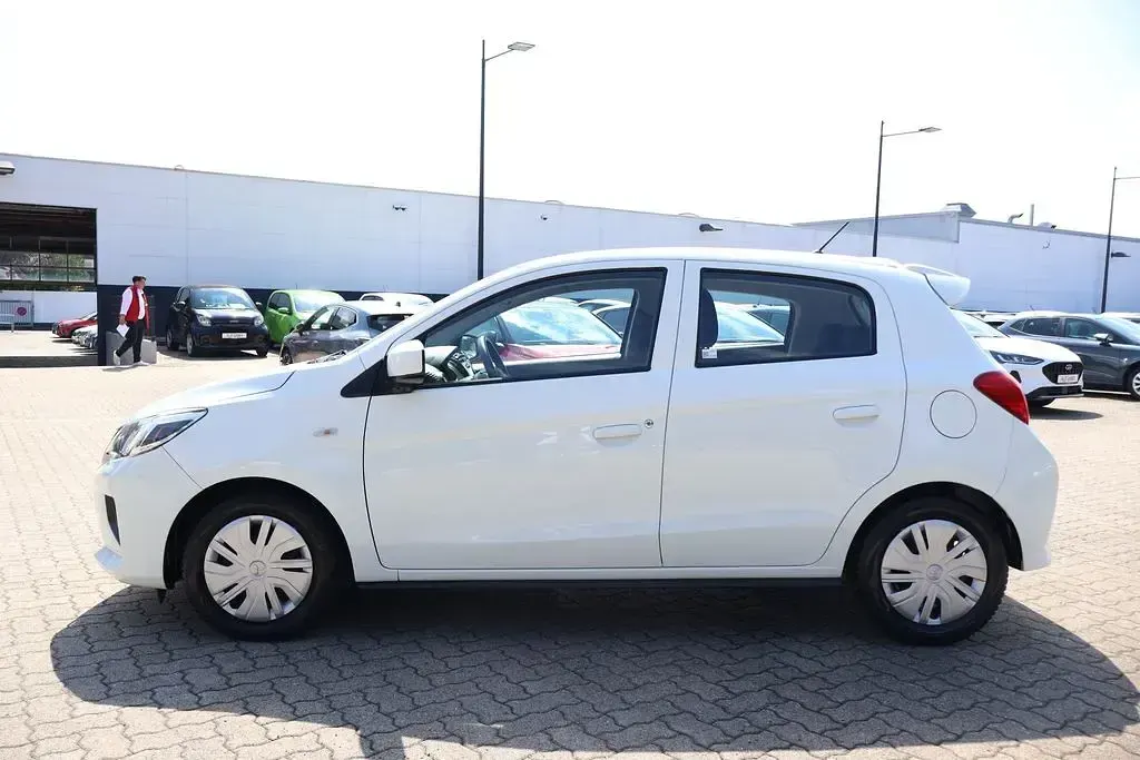 Gebraucht Mitsubishi Space Star Select 80 PS (58 kW) 2022 Weiß Kleinwagen
