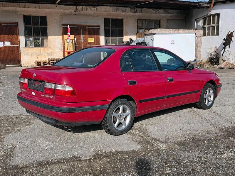 Gebraucht Toyota Carina 133 PS (97 kW) 1994 Rot Limousine