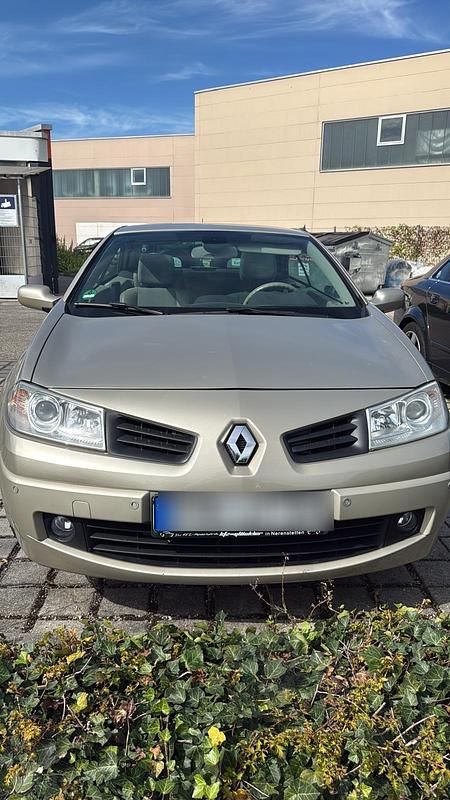 Gold Gebraucht 2007 Renault Mégane Cabriolet Cabrio | 3.800 € (Etwas zu teuer) - Bild 1/4