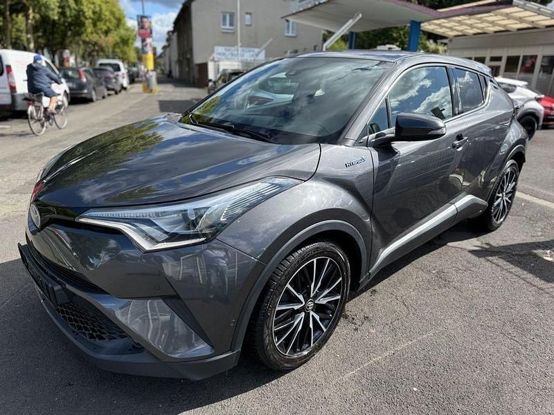 Grau Gebraucht 2018 Toyota C-HR Team SUV | 16.100 € (Guter Preis) - Bild 1/4