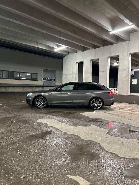 Second-hand Audi A4 Comfort 204 CP (150 kW) 2021 Break