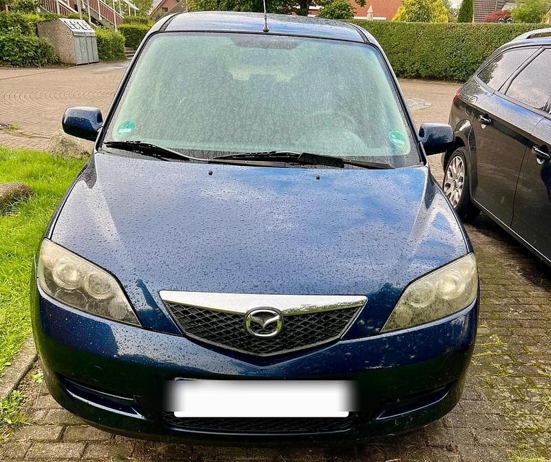 Blau Gebraucht 2006 Mazda 2 Kleinwagen | 721 € (Superpreis) - Bild 1/4