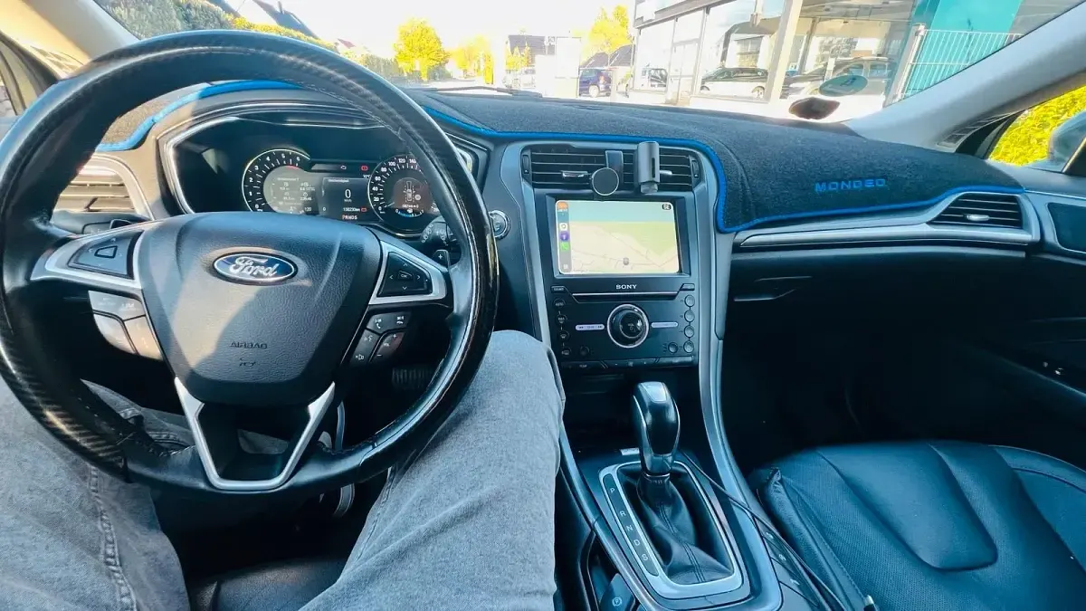Używany Ford Mondeo Titanium 180 KM (132 kW) 2019 Szary Kombi