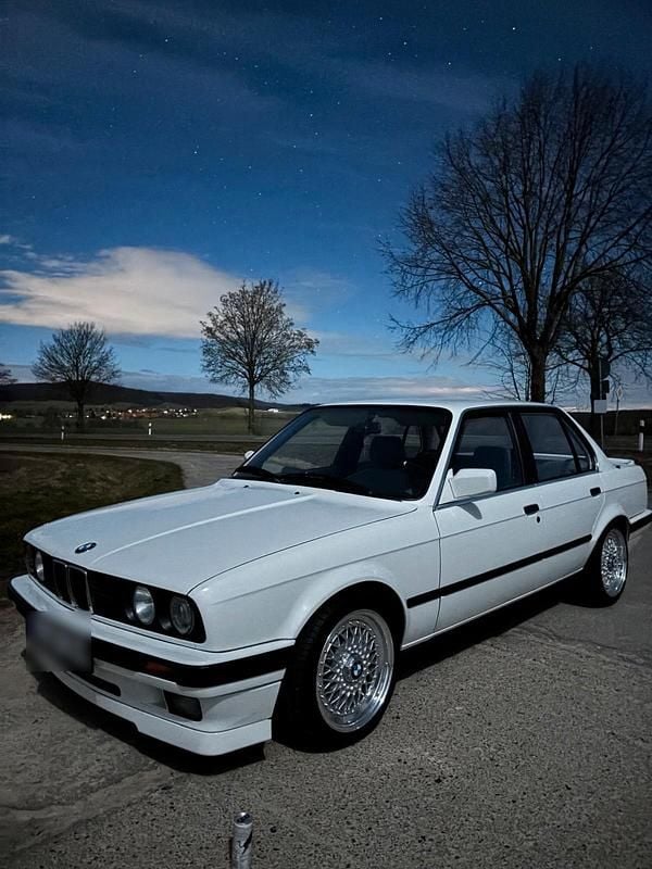 Gebraucht BMW 316 102 PS (75 kW) 1989 Weiß Limousine