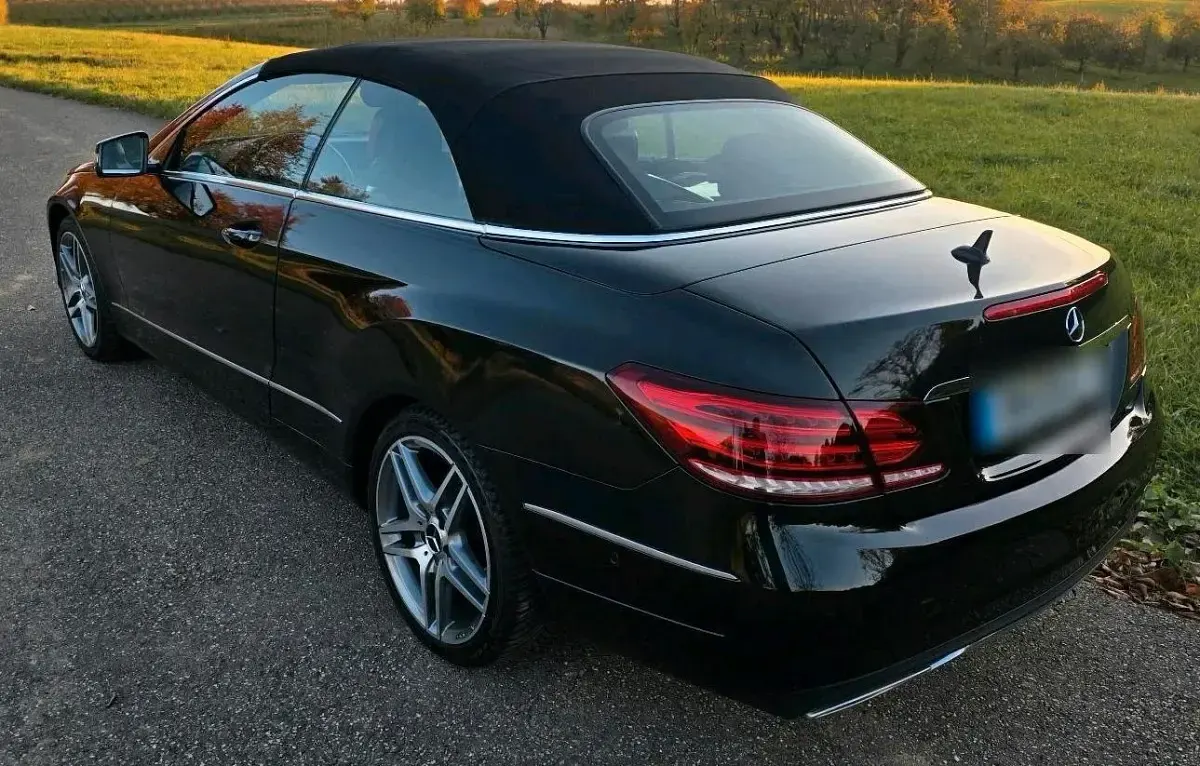 Gebraucht Mercedes E250 Avantgarde 204 PS (150 kW) 2014 Schwarz Cabrio