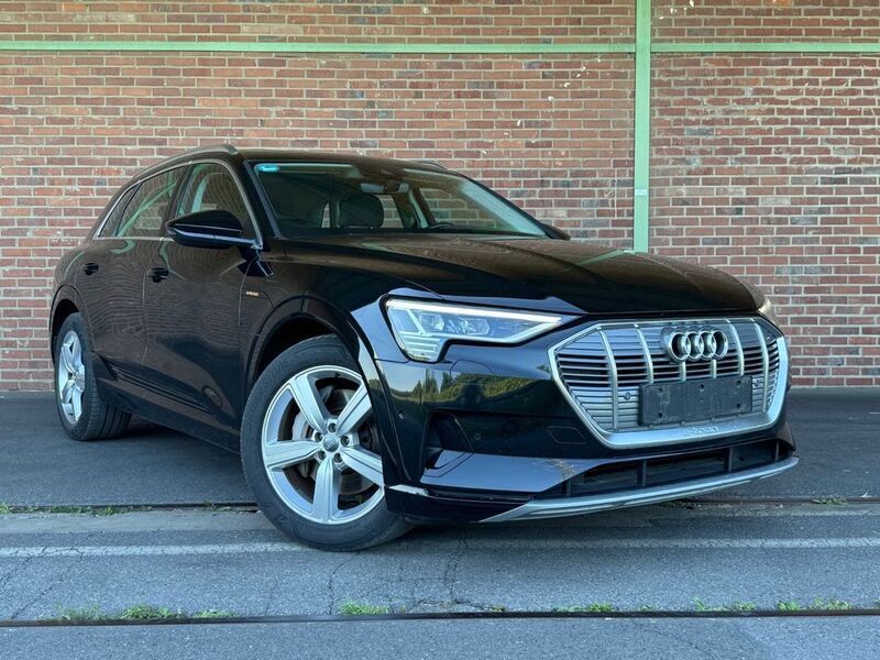 Schwarz Gebraucht 2019 Audi e-tron SUV | 21.200 € (Fairer Preis) - Bild 1/4