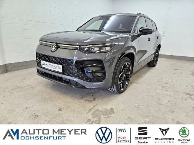 Delfingrau metallic Neu 2025 VW Tayron Sound SUV | 71.270 € (Teuer) - Bild 1/4