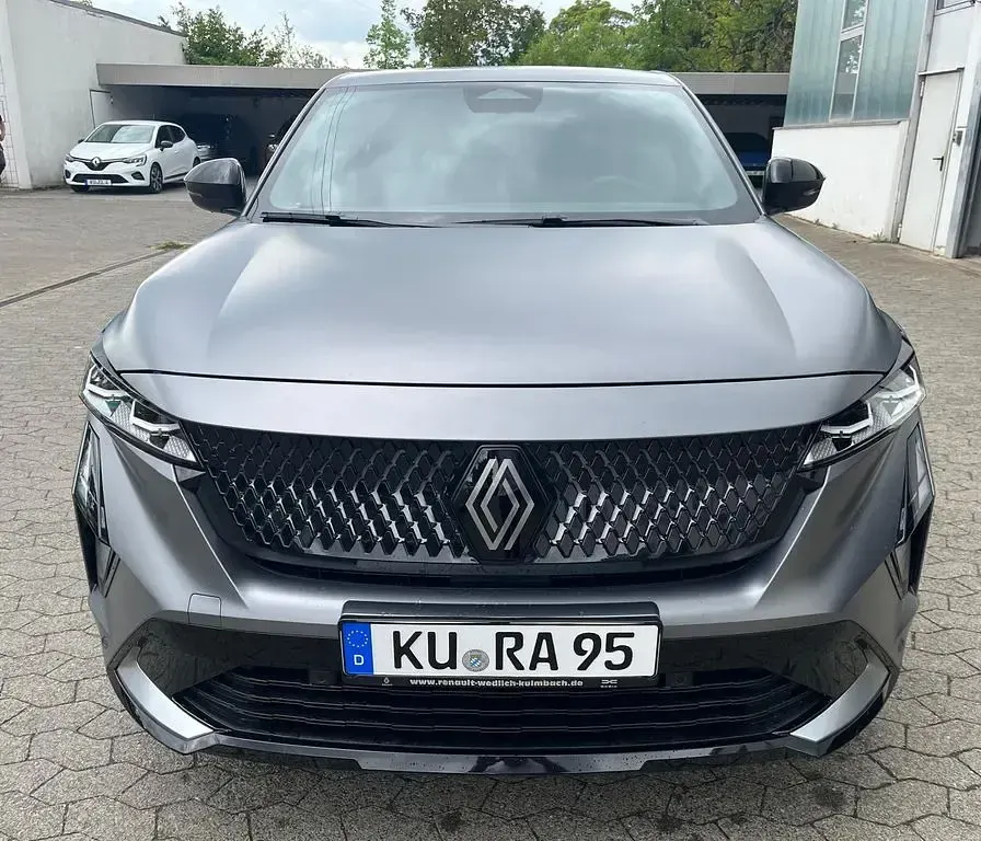 Neu Renault Rafale Techno 131 PS (96 kW) 2026 Grau SUV