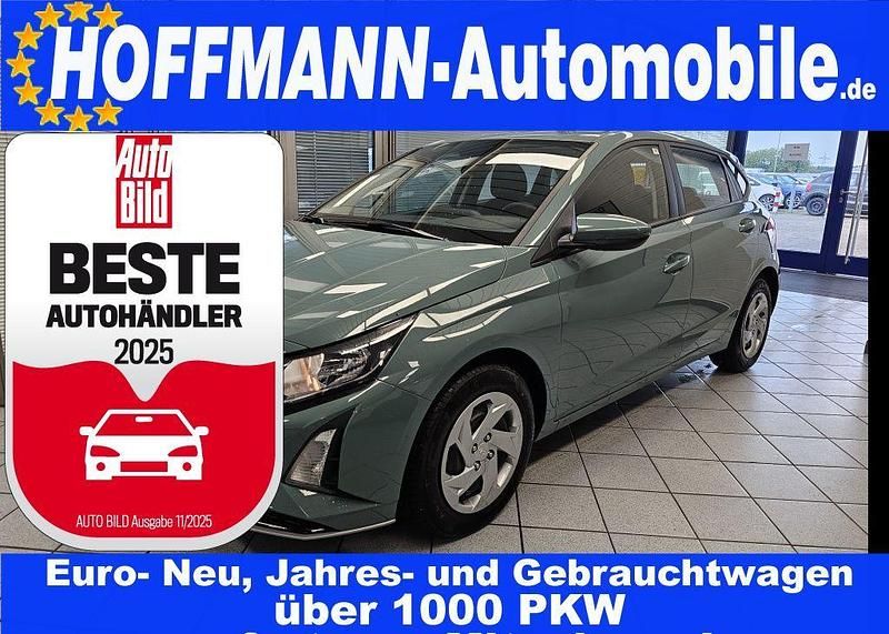 Grün Neu 2025 Hyundai i20 Limousine | 19.750 € (Superpreis) - Bild 1/4