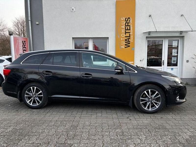 Gebraucht Toyota Avensis Edition 150 PS (110 kW) 2014 Schwarz Kombi