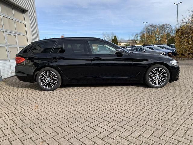 Gebraucht BMW 530 Sport Line 265 PS (194 kW) 2020 Schwarz Kombi