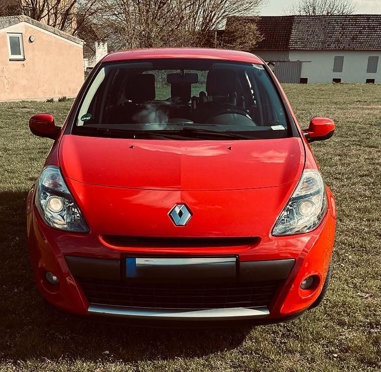Gebraucht Renault Clio II Campus 75 PS (55 kW) 2009 Rot Limousine