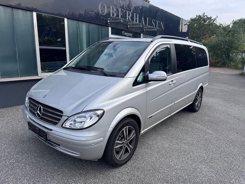Silber Gebraucht 2006 Mercedes Viano Van / Kleinbus | 8.999 € (Guter Preis) - Bild 1/4