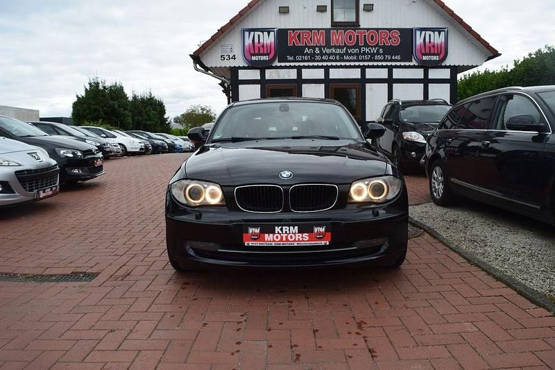 Schwarz Gebraucht 2011 BMW 120 Kleinwagen | 4.990 € (Fairer Preis) - Bild 1/4