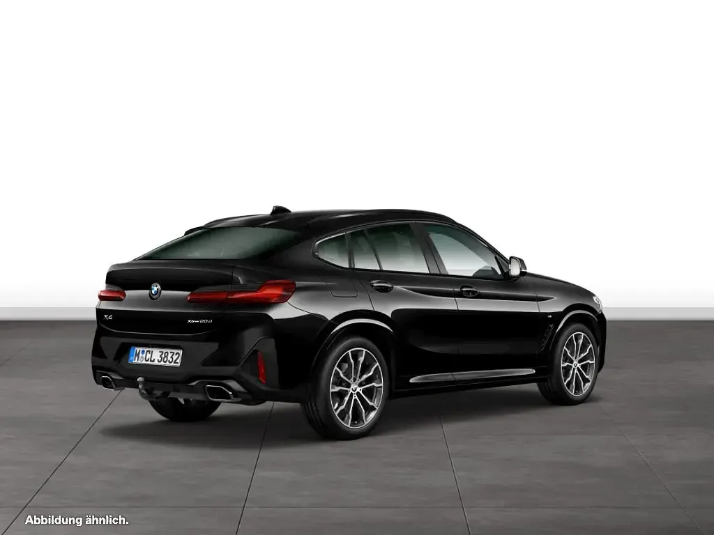 Gebraucht BMW X4 Sport Line 190 PS (139 kW) 2026 Schwarz SUV