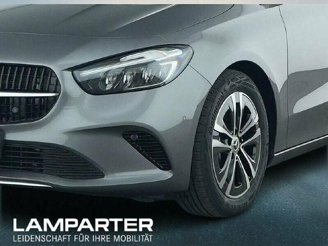 Gebraucht 2024 Mercedes B200 Van / Kleinbus | 35.980 € (Teuer) - Bild 1/4