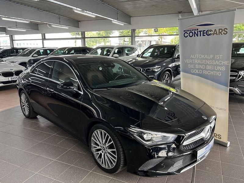 Kosmosschwarz Gebraucht 2020 Mercedes CLA180 Progressive Limousine | 26.400 € (Fairer Preis) - Bild 1/4