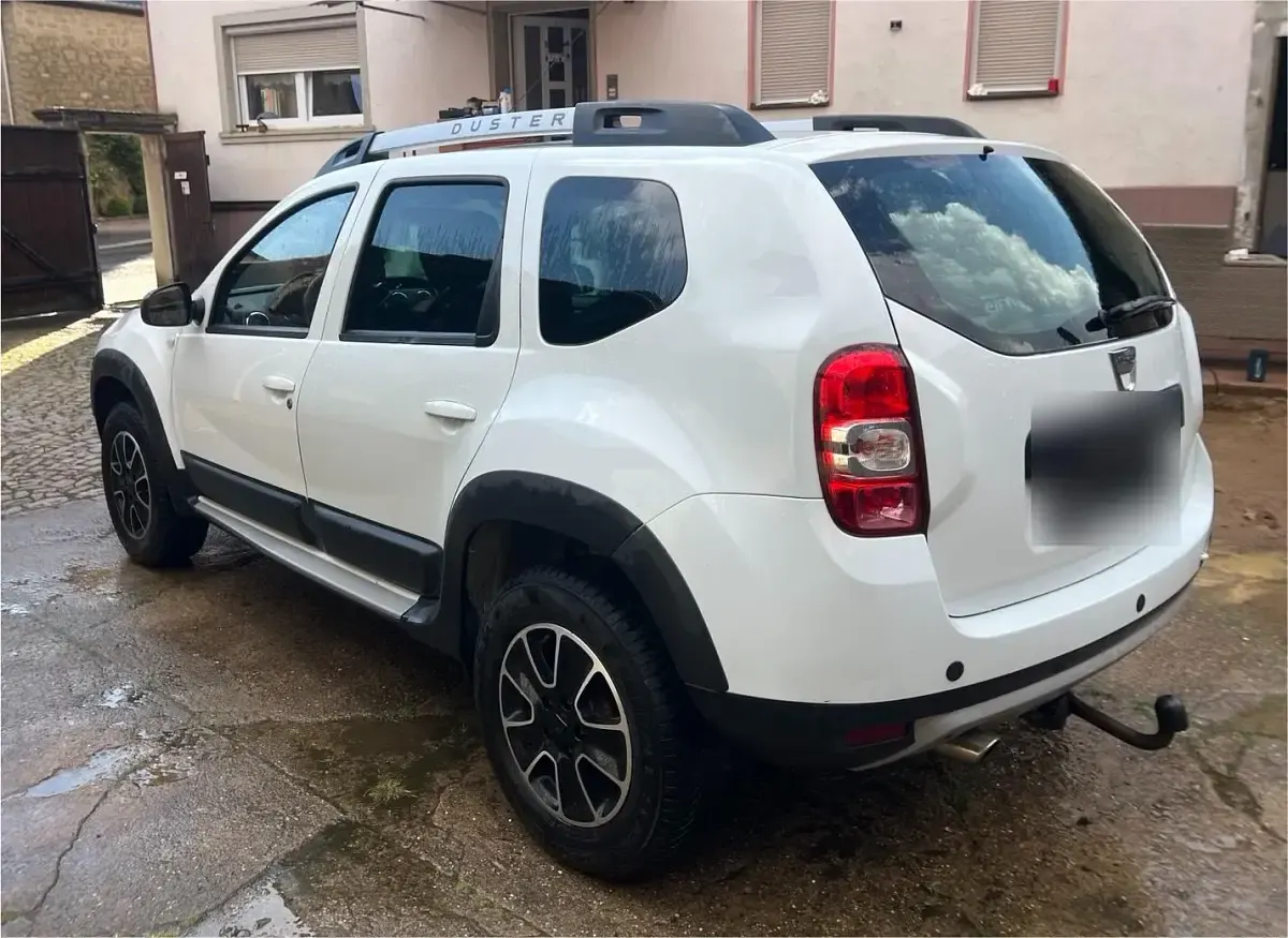 Gebraucht Dacia Duster Prestige 125 PS (91 kW) 2016 Weiß SUV
