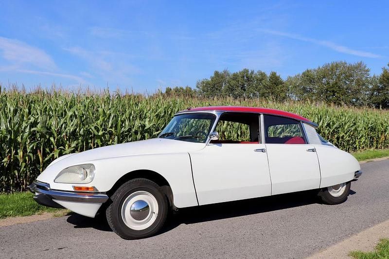Weiß Gebraucht 1970 Citroën DS Limousine | 27.900 € - Bild 1/4