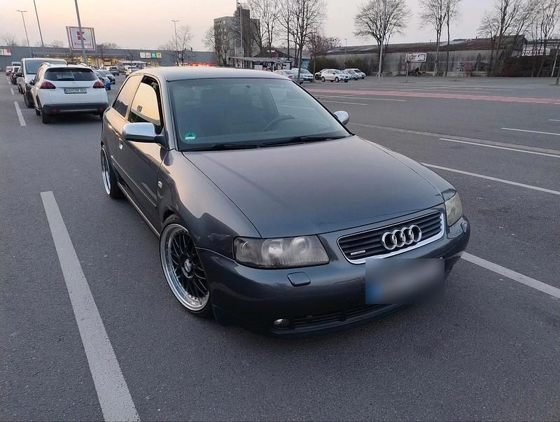 Gebraucht Audi A3 197 PS (144 kW) 2002 Grau Kleinwagen